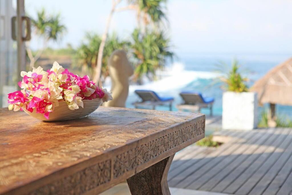 Villa Lumba Lumba - Oceanfront & Spectacular View! Lembongan Dış mekan fotoğraf