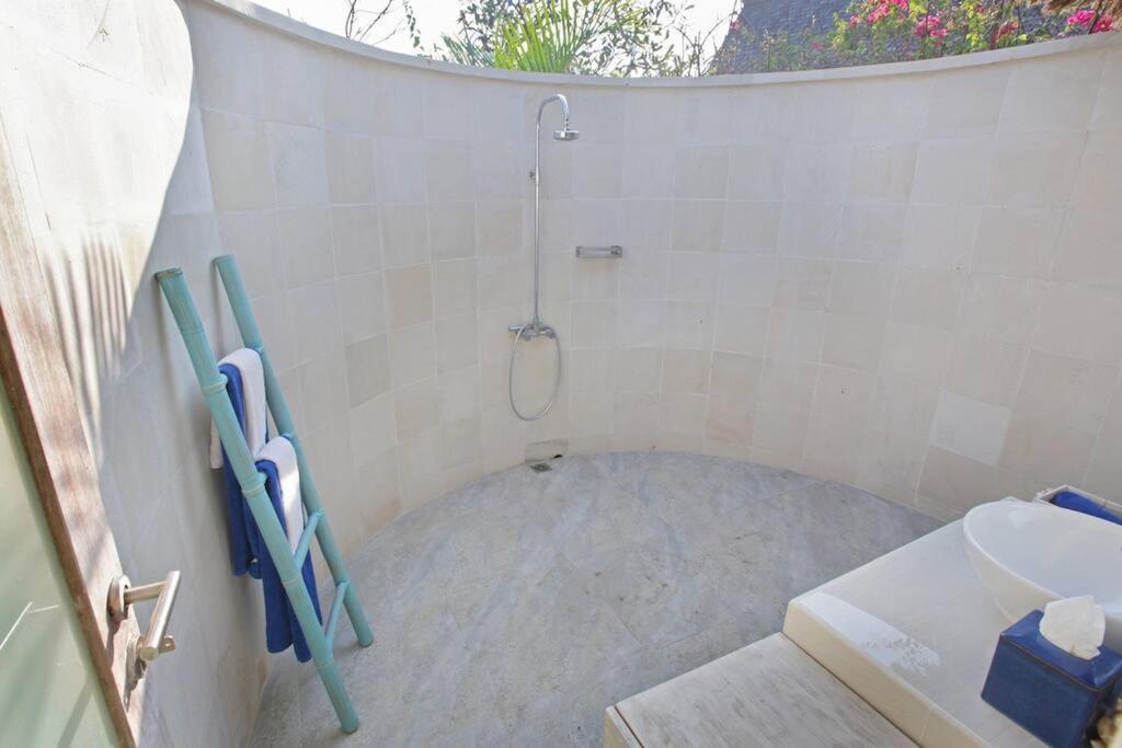 Villa Lumba Lumba - Oceanfront & Spectacular View! Lembongan Dış mekan fotoğraf