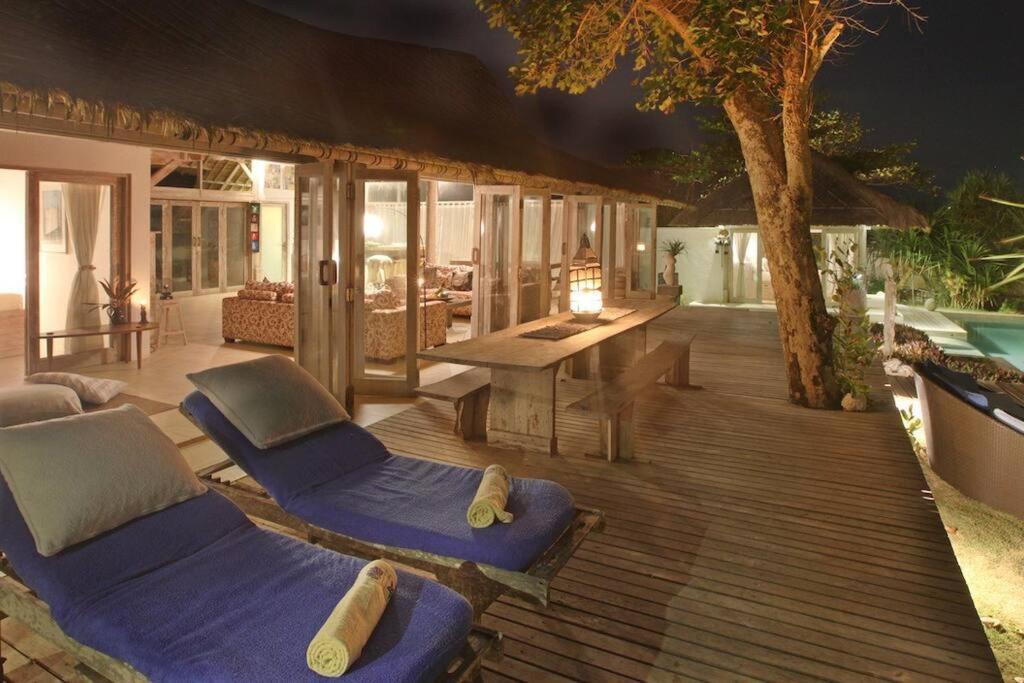 Villa Lumba Lumba - Oceanfront & Spectacular View! Lembongan Dış mekan fotoğraf
